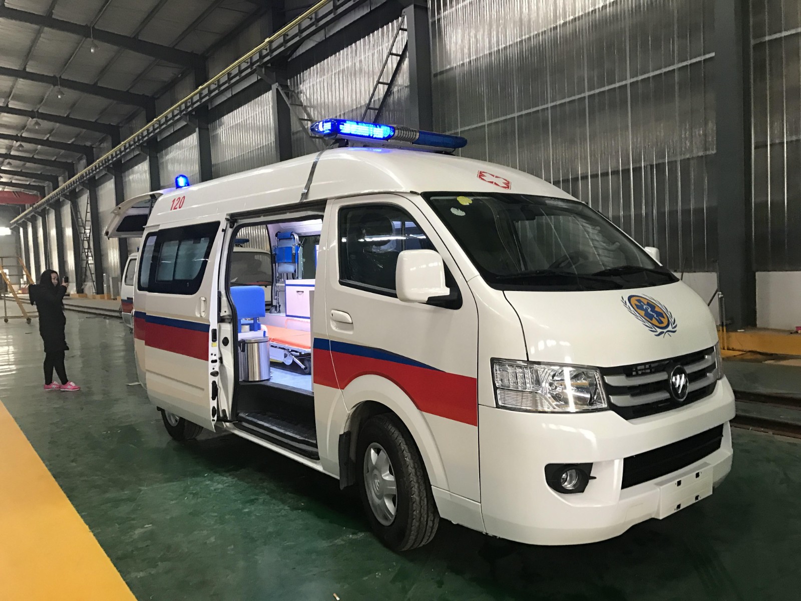 榕江县救护车转院