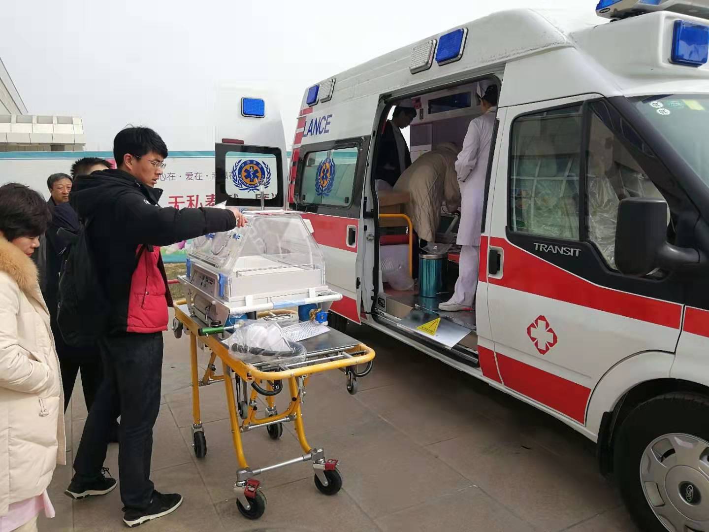 榕江县救护车转院